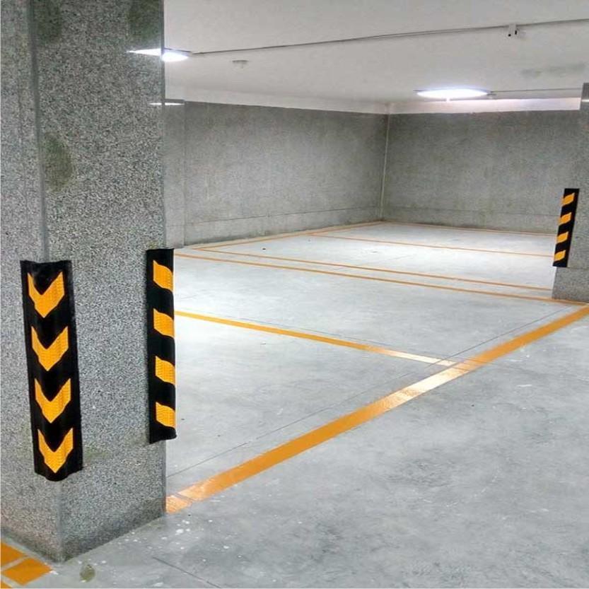 شبرنگ جدا کننده پارکینگ شبرنگ جدا کننده پارکینگ