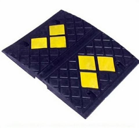 سرعت گیر لاستیکی