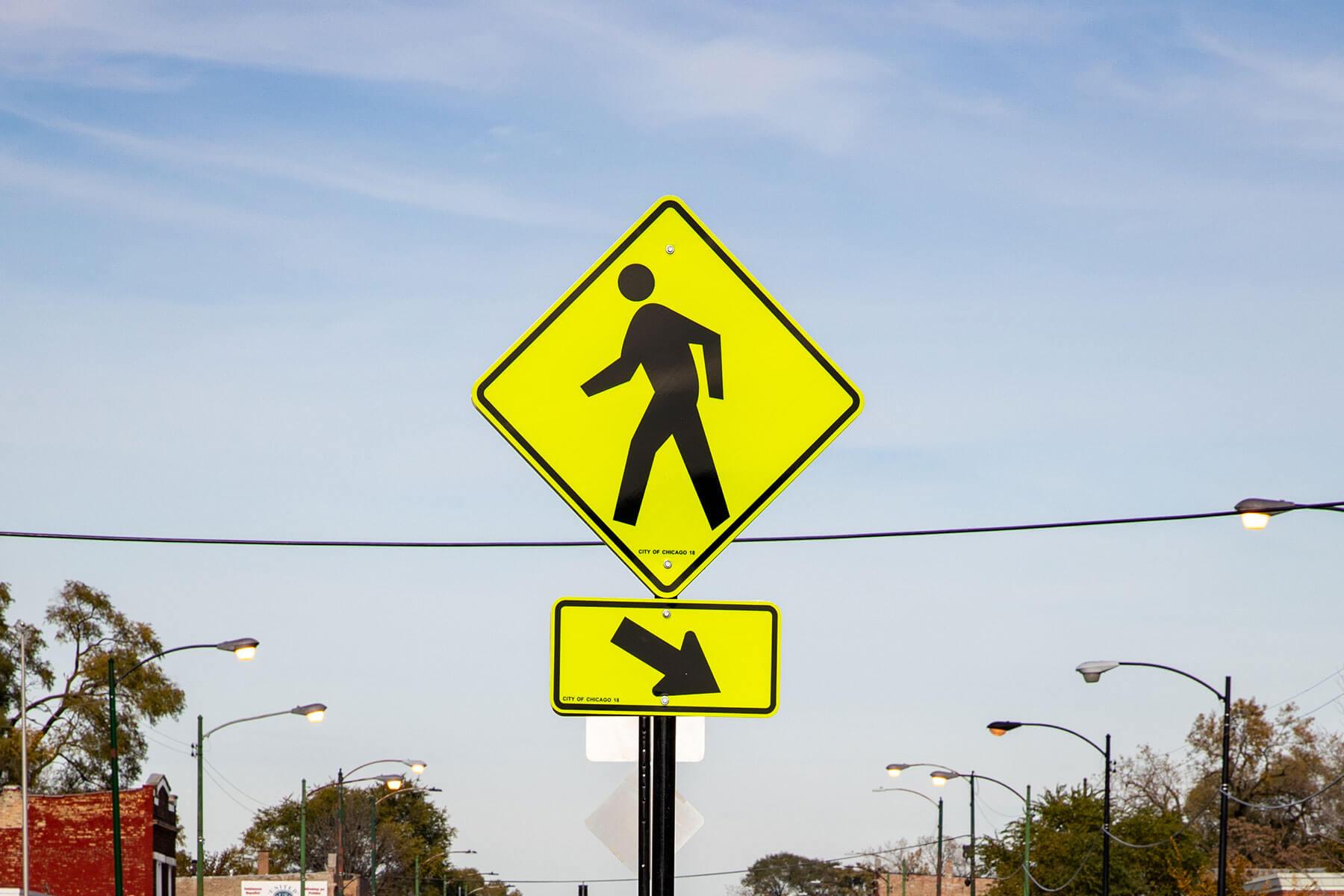 استانداردهای تجهیزات ترافیکی